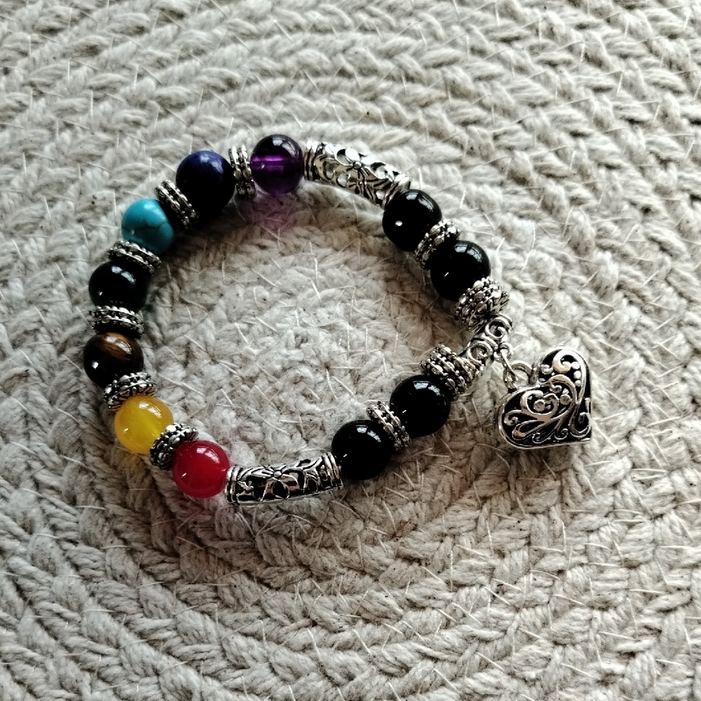 7 Chakra Healing Yoga Multicolor Beaded Bracelet with Heart Charm